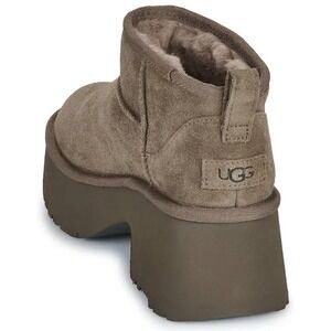 UGG Classic Ultra Mini New Heights Boot Brown Sz 9 Women's